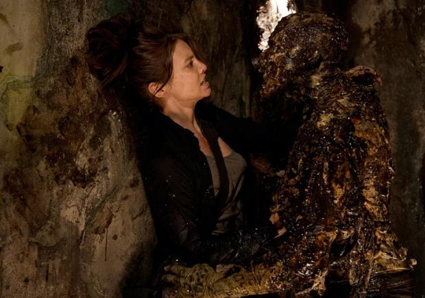 maggie-faces-a-sewer-walker